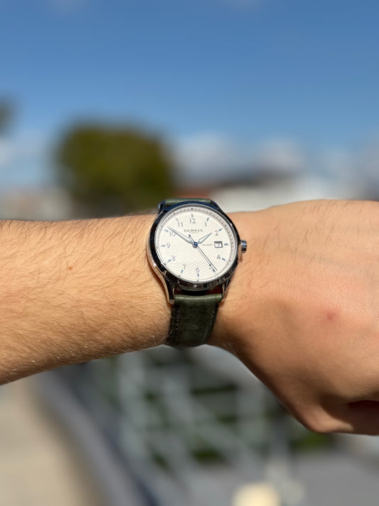 Nordic Pine Leather Strap